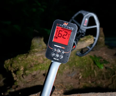 istanbul-minelab-vanquish-440